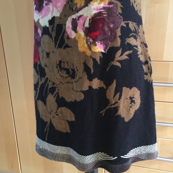 Yumi Dress Size 6 - Picture 4 of 8